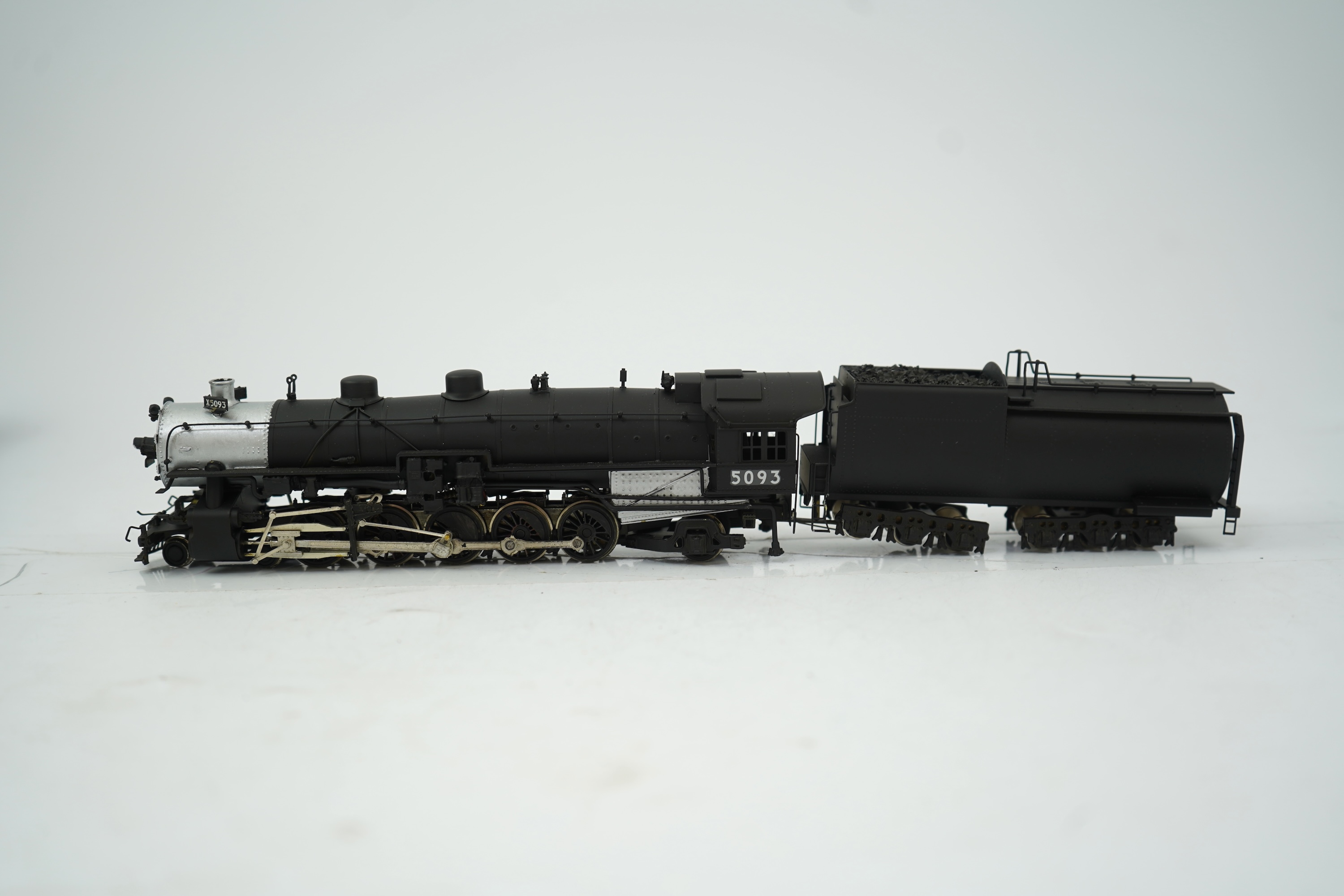 Two HO gauge Union Pacific locomotives; a Rivarossi Big Boy, 4013, 4-8-8-4 tender locomotive, together with LMB Models, Japan, 5093, 4-10-2 locomotive with bogie tender, both powered for two rail operation.